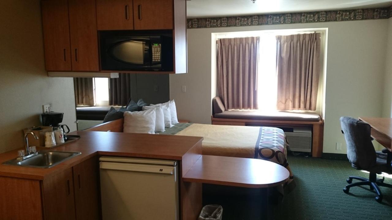 Super 8 By Wyndham Pride Midvale/Midvalley/Salt Lake City Habitación foto