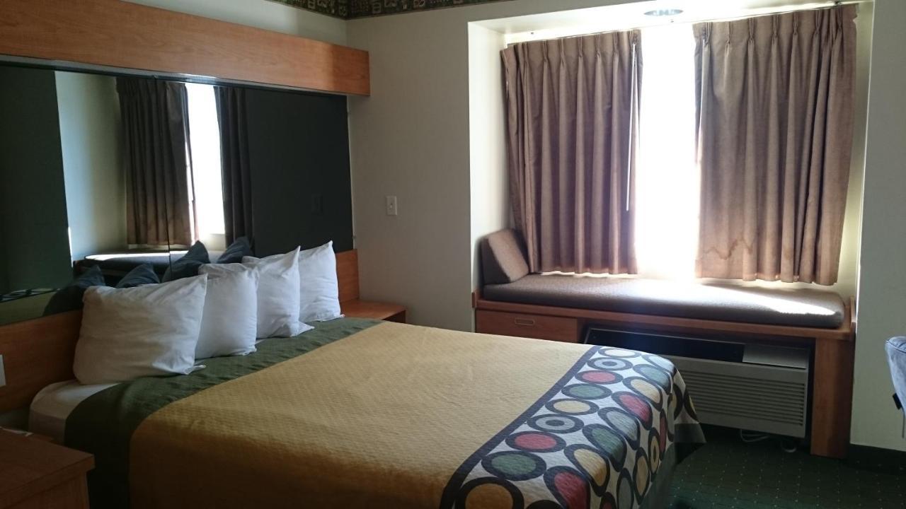 Super 8 By Wyndham Pride Midvale/Midvalley/Salt Lake City Habitación foto